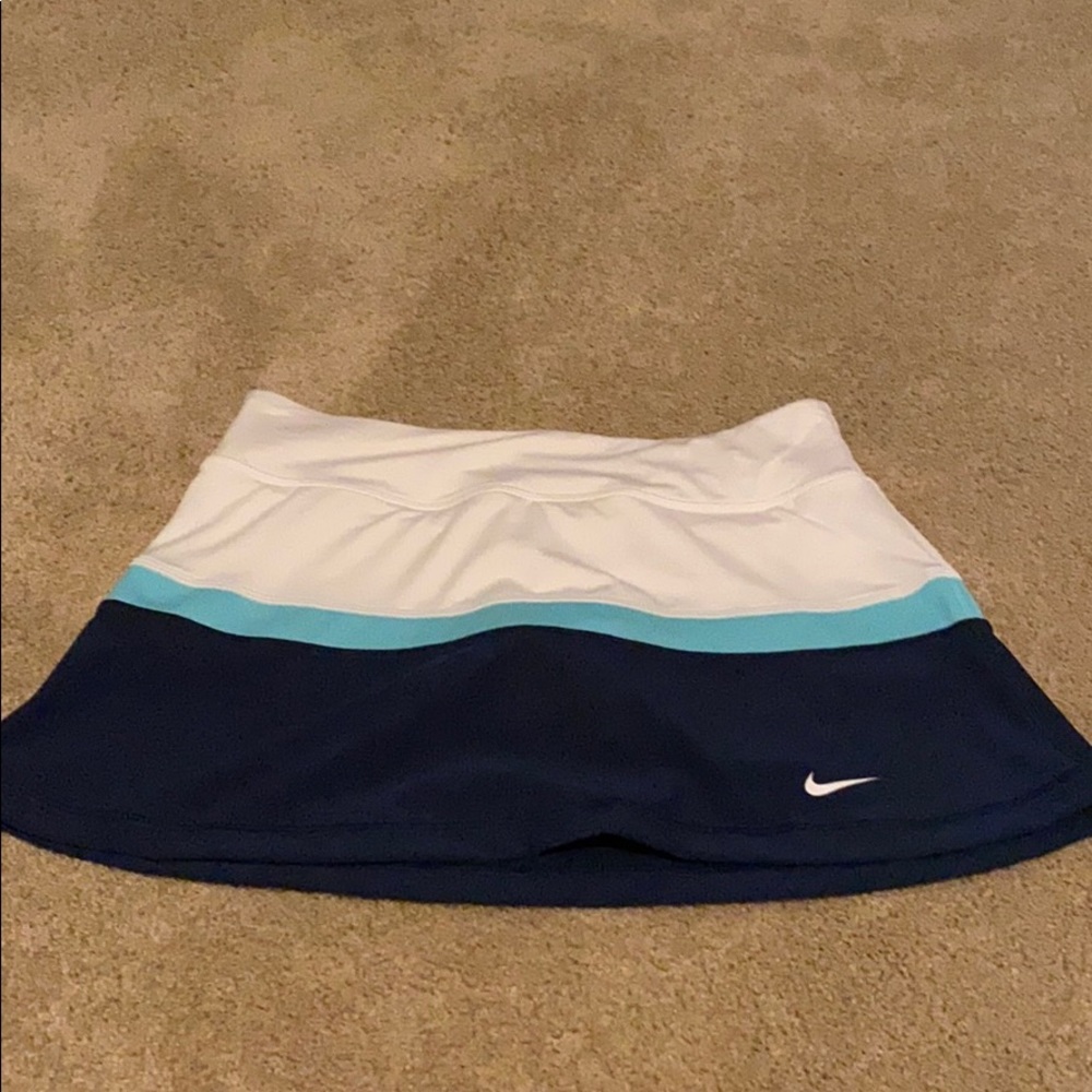 Nike tennis skirt size m